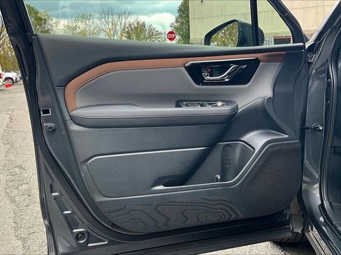 Certified 2025 Subaru Forester Sport image 13