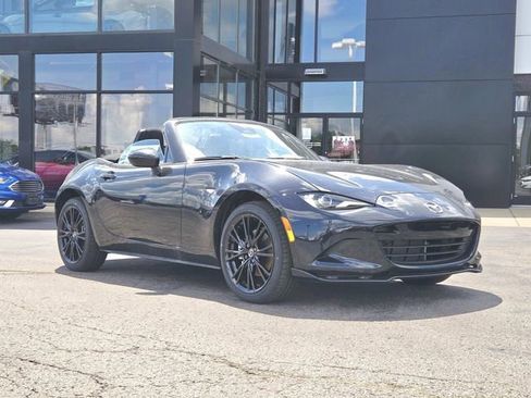 New 2026 MAZDA MX-5 Miata Club w/ Weather Package RWD image 6