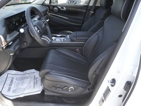Used 2025 Genesis GV80 2.5T Prestige image 9