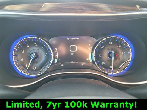 Used 2023 Chrysler Pacifica Limited image 31