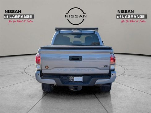 Used 2021 Toyota Tacoma image 6