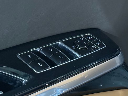 New 2026 Cadillac Escalade ESV Luxury image 11