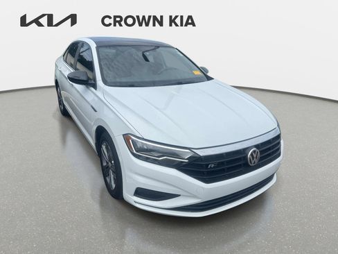 Used 2020 Volkswagen Jetta R-Line FWD image 4