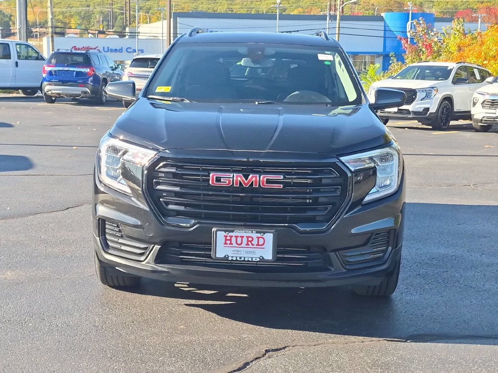 Used 2023 GMC Terrain SLE w/ Driver Convenience Package AWD/4WD image 11