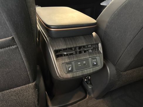 Certified 2024 Nissan Ariya FWD image 28