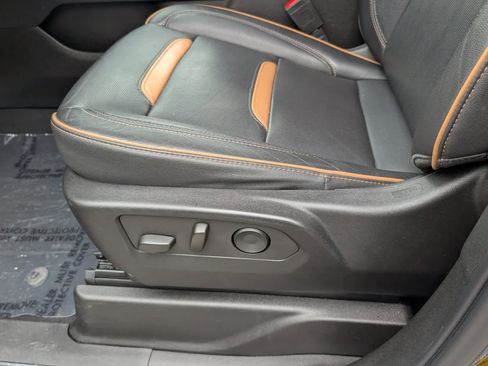 Certified 2022 GMC Yukon AT4 AWD/4WD image 23