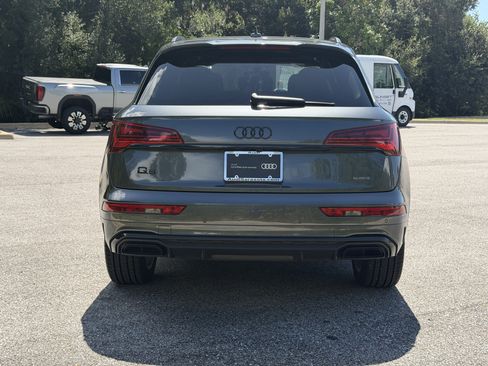 Used 2025 Audi Q5 2.0T Premium w/ Convenience Plus Package AWD/4WD image 4