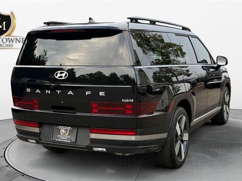 Used 2024 Hyundai Santa Fe Limited FWD image 5