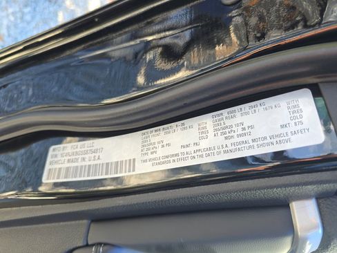 New 2025 Jeep Grand Cherokee L Limited w/ Black Appearance Package image 37