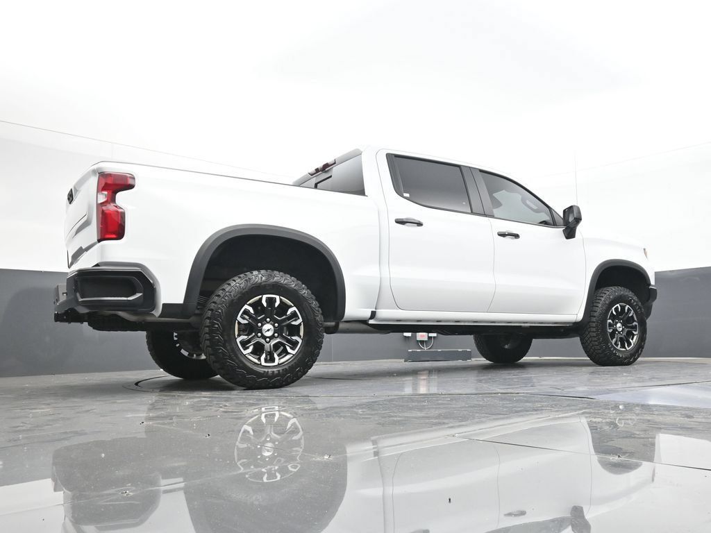 Used 2024 Chevrolet Silverado 1500 ZR2 w/ Technology Package AWD/4WD image 49