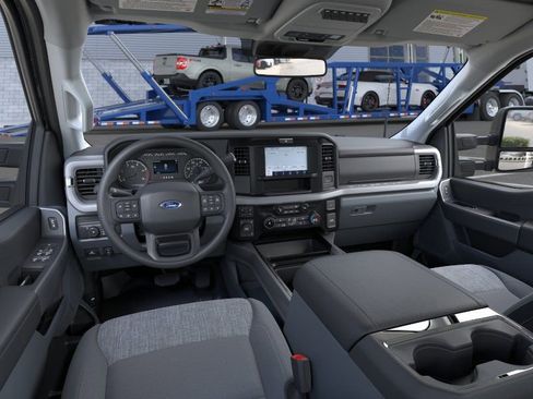 New 2026 Ford F550 4x4 Crew Cab Super Duty image 9