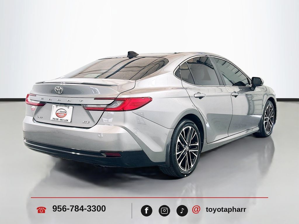 Used 2025 Toyota Camry XLE w/ Premium Package FWD image 4