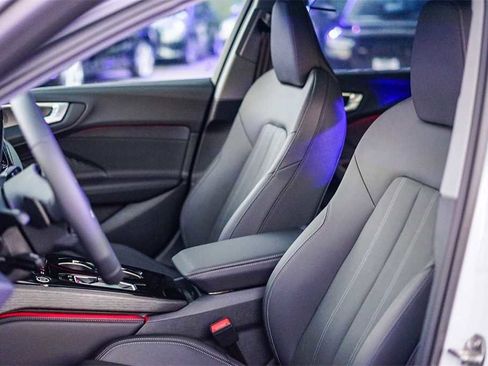 New 2025 Audi A5 2.0T Prestige image 18