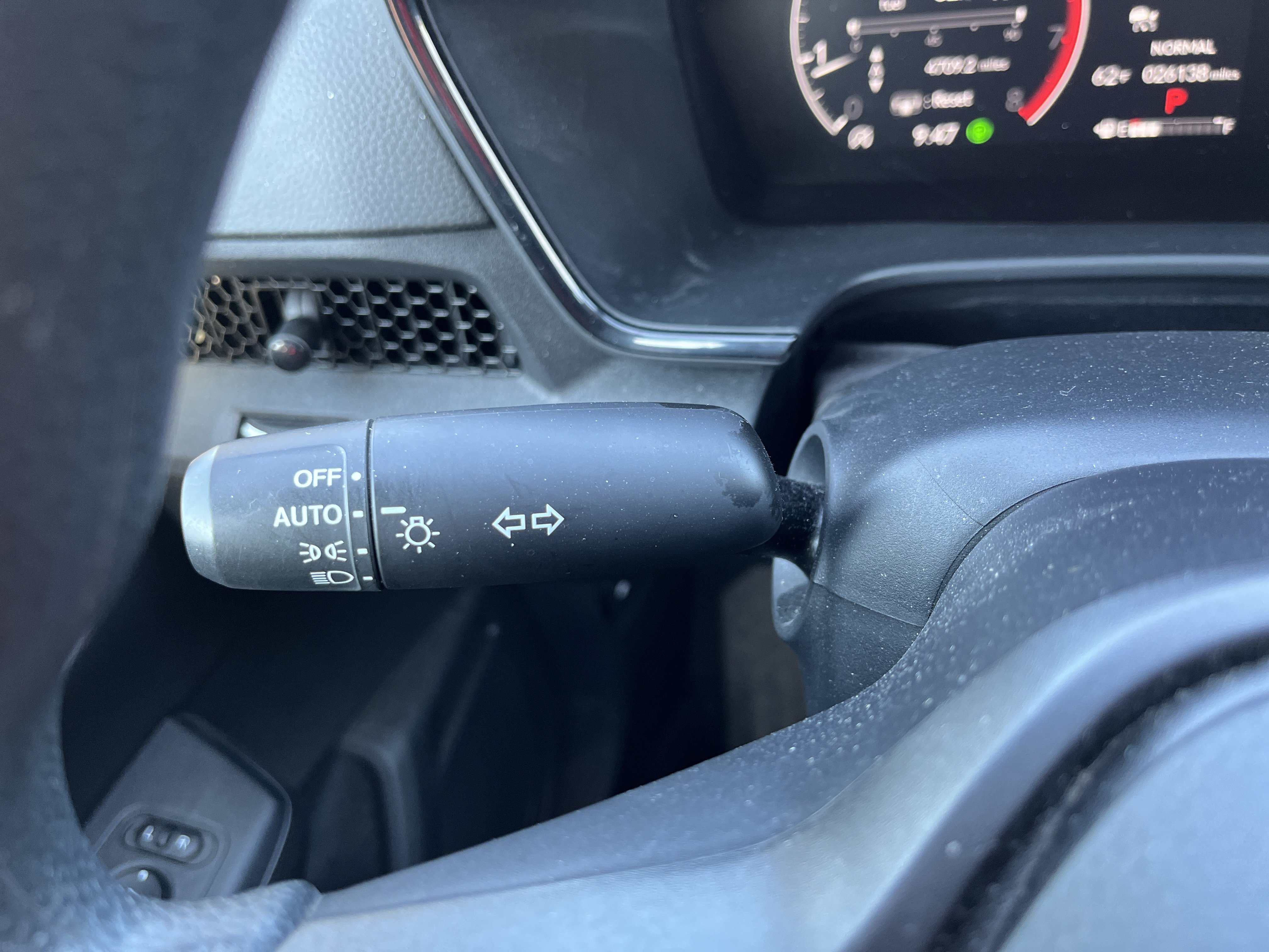 Used 2024 Honda CR-V EX image 25