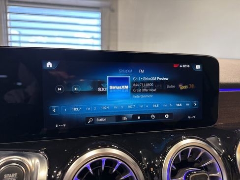 Used 2023 Mercedes-Benz EQB 300 4MATIC w/ Exclusive Package image 19