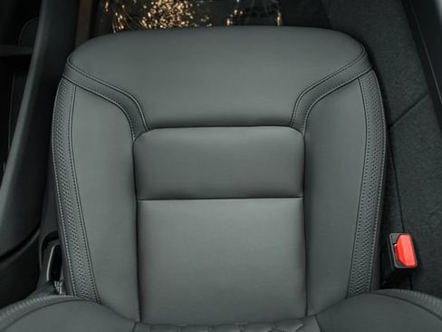New 2026 Volvo XC60 T8 Plus w/ Protection Package Premier AWD/4WD image 31