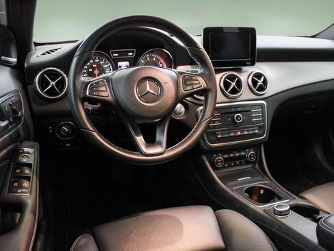 Used 2017 Mercedes-Benz GLA 250 image 17