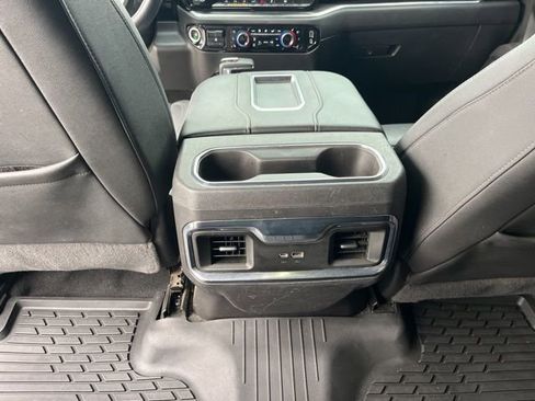 Used 2022 Chevrolet Silverado 1500 LTZ AWD/4WD image 15