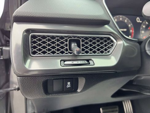 Used 2023 Acura Integra A-Spec image 18