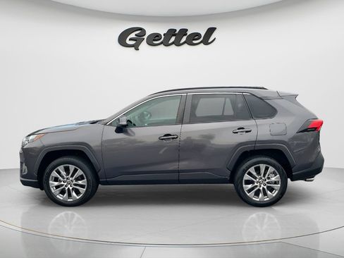 Used 2023 Toyota RAV4 XLE Premium FWD image 8
