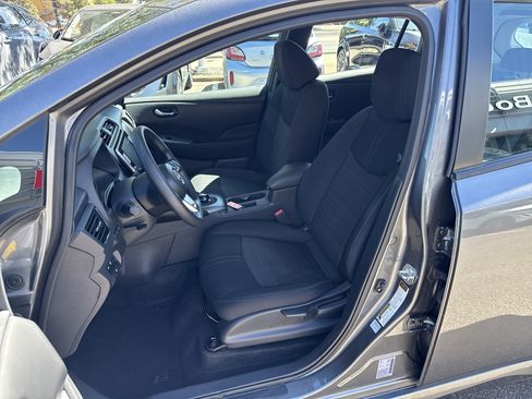 Certified 2025 Nissan Leaf S FWD image 12