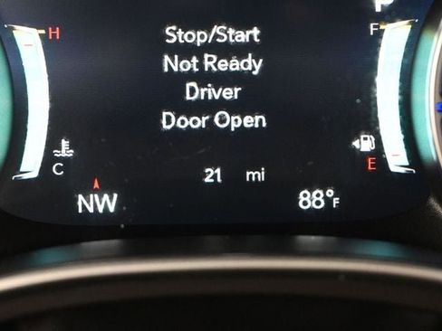 New 2025 Chrysler Voyager LX image 30