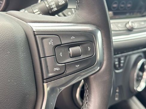 Used 2020 Chevrolet Blazer LT FWD image 32