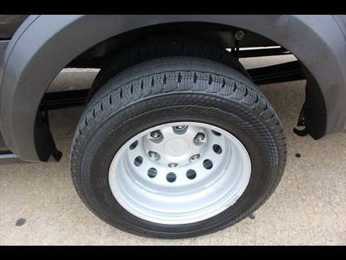 Used 2024 Ford Transit 350 XLT RWD image 31