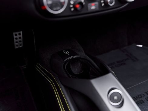 Used 2019 Ferrari 488 Spider RWD image 78