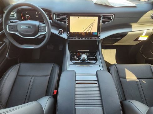 New 2026 Jeep Grand Wagoneer 4WD image 18