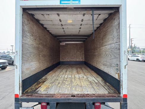 Used 2002 Ford F450 XL RWD image 15