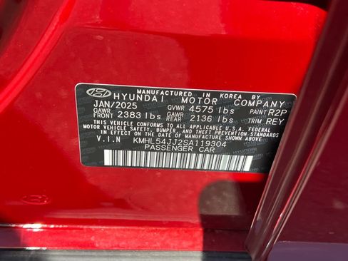 New 2025 Hyundai Sonata Limited image 28