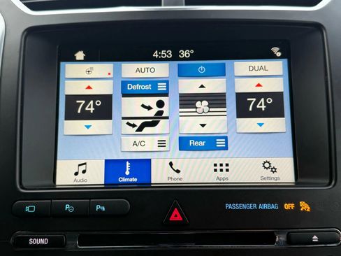 Used 2018 Ford Explorer Platinum image 30