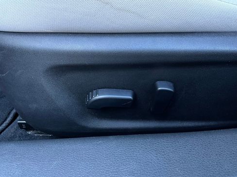 Used 2025 Nissan Altima 2.5 SV image 11