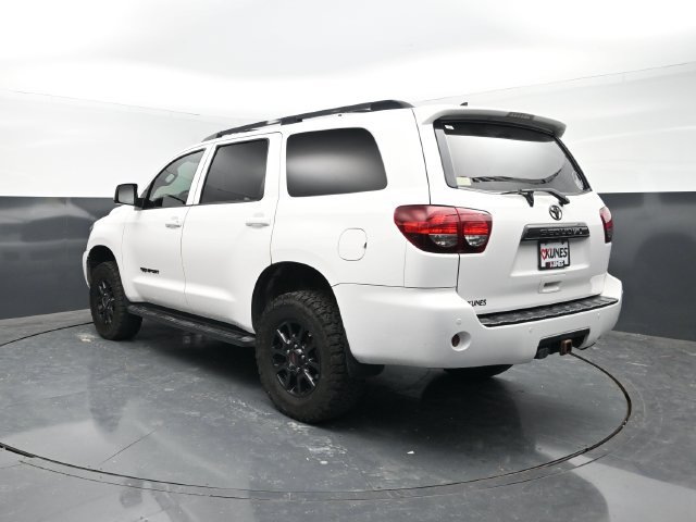 Used 2018 Toyota Sequoia TRD Sport AWD/4WD image 7