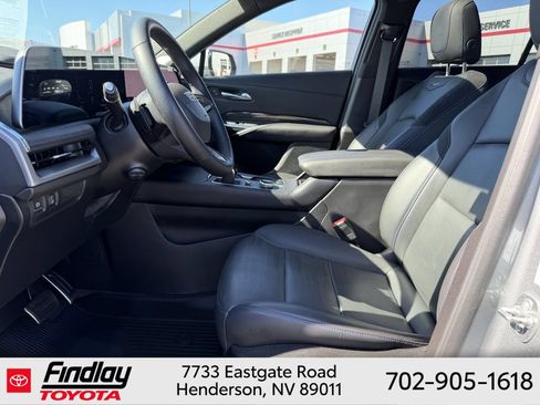 Used 2025 Cadillac XT4 Sport w/ LPO, Onyx Lite Package AWD/4WD image 6