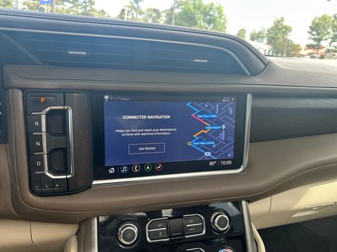 Used 2021 GMC Yukon Denali w/ Denali Premium Package AWD/4WD image 27