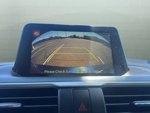 Used 2018 MAZDA MAZDA3 Sport FWD image 13