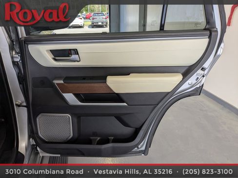 Used 2023 Toyota Sequoia Capstone image 9