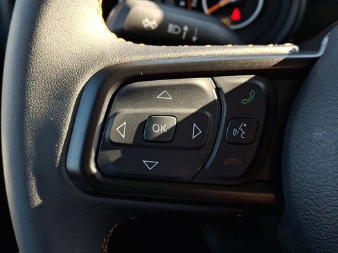 Used 2024 Jeep Wrangler Sport S image 19