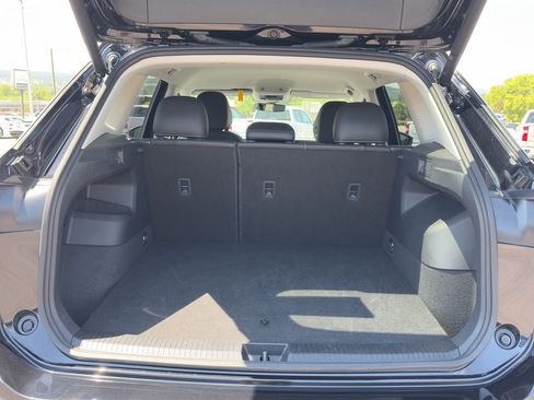 Used 2026 Volkswagen Tiguan SE AWD/4WD image 28