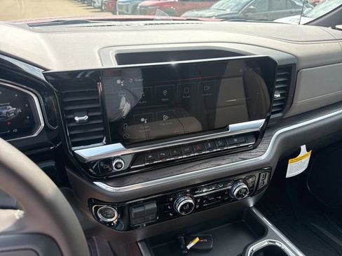 New 2026 GMC Sierra 1500 SLT w/ SLT Premium Plus Package AWD/4WD image 16