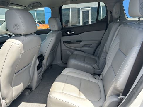 Used 2018 GMC Acadia SLT AWD/4WD image 13