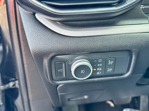 Used 2021 Ford Explorer XLT w/ Equipment Group 202A image 20