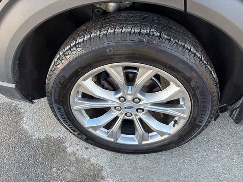 Certified 2024 Ford Explorer XLT w/ Equipment Group 202A image 10