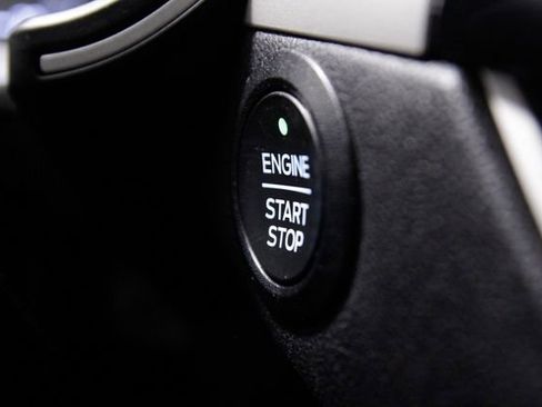 Used 2021 Ford Escape SE image 28