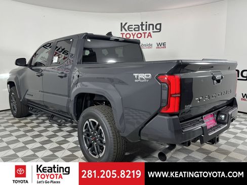 New 2025 Toyota Tacoma TRD Sport image 7