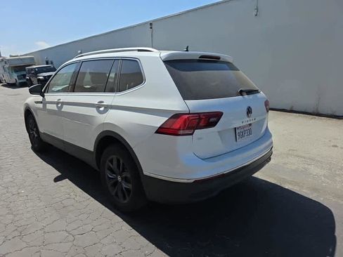 Used 2023 Volkswagen Tiguan SE FWD image 10