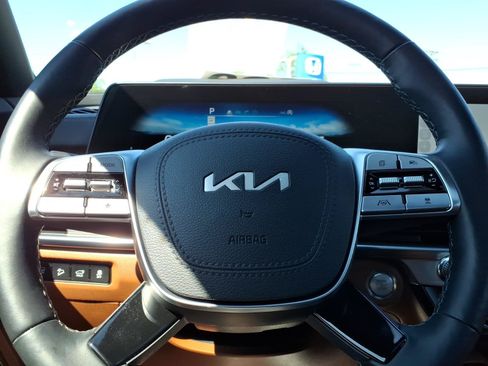 Used 2025 Kia Telluride SX X-Line AWD/4WD image 29