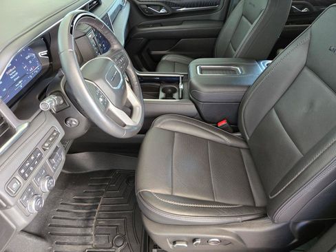 Used 2023 GMC Yukon Denali w/ Denali Reserve Package AWD/4WD image 11